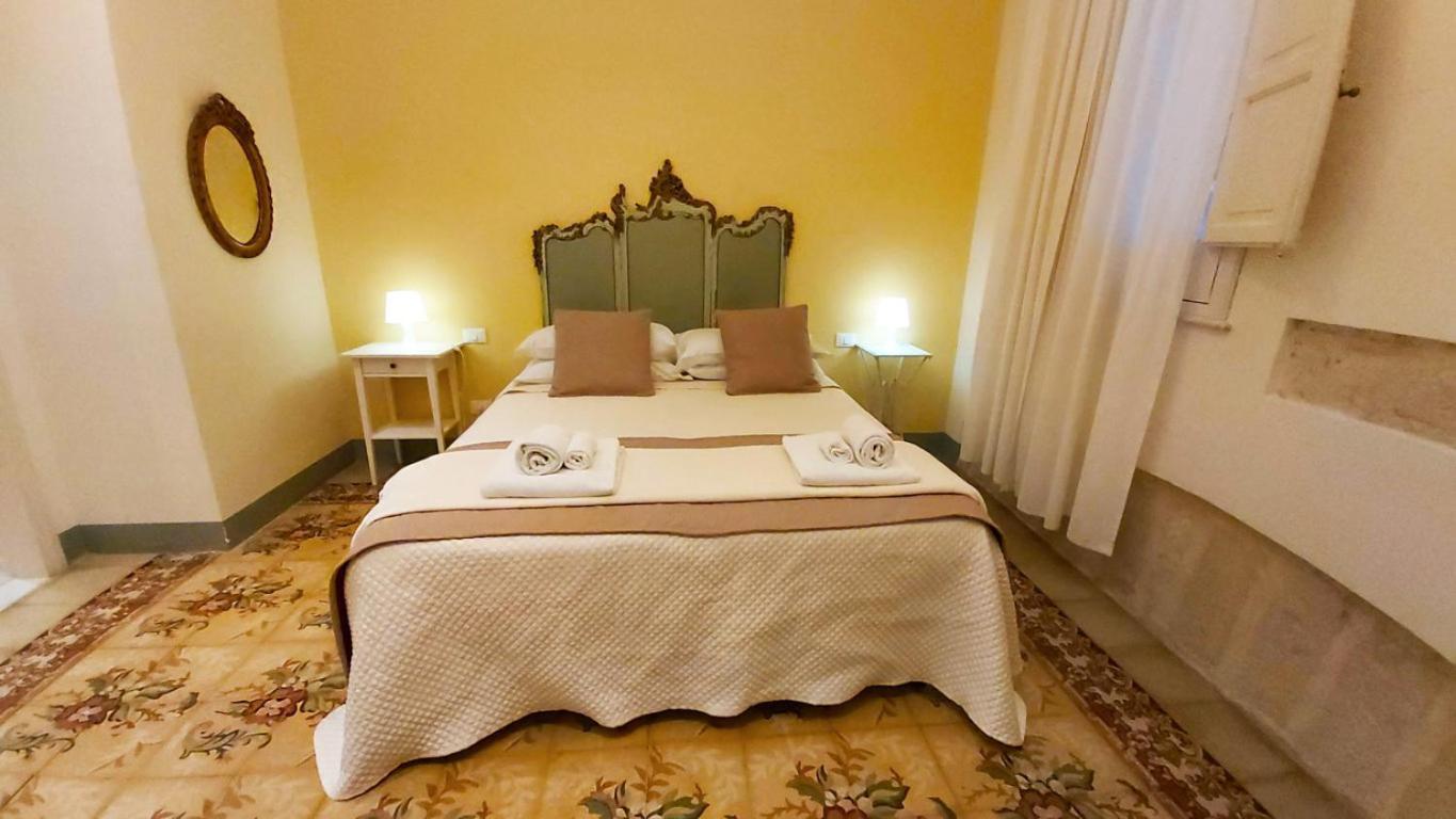 Boutique Rooms And Breakfast Granveliero Trapani Exterior photo